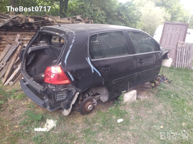 Vw Golf 5 1.6 за Части , снимка 2 - Части - 51861392