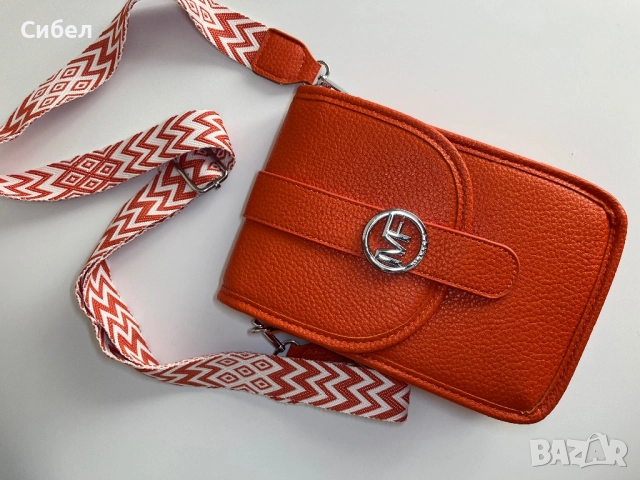 Дамска чанта, снимка 3 - Чанти - 52510215