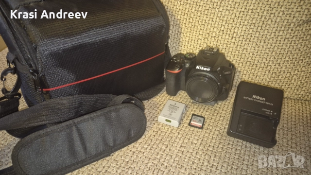 Nikon D5600 + аксесоари