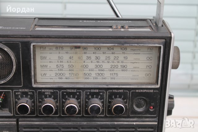 радио касетофон Филипс 664, снимка 4 - Радиокасетофони, транзистори - 32296233