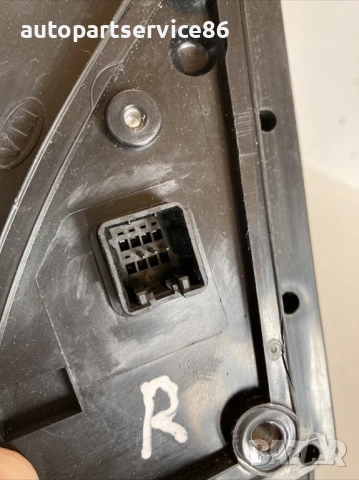 Предно десно странично огледало синьо за KIA Sportage 2.0 16V (2007), снимка 2 - Части - 53439239