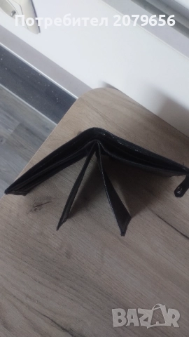 Продавам портфейл HUGO BOSS , снимка 5 - Портфейли, портмонета - 52789138