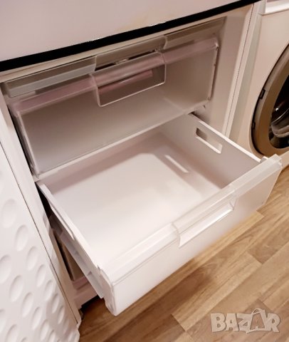 Хладилник с фризер  SIEMENS, снимка 5 - Хладилници - 38355899
