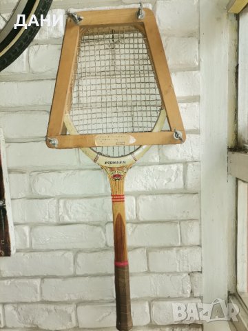 Винтидж, ретро тенис ракета Pienner, снимка 2 - Колекции - 43771859