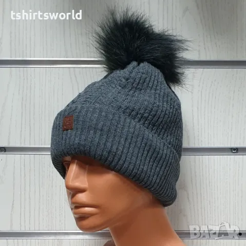 Нова зимна дамска шапка SilverStar в тъмносив цвят с пух/помпон, снимка 2 - Шапки - 47927521