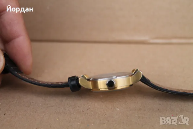 Даммски Швейцарски часовник '' Wenger'' , снимка 7 - Дамски - 49933988