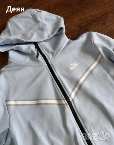 Nike tech Celestine Blue светло синьо Оригинално! CU4489-441, снимка 2 - Суичъри - 53423327