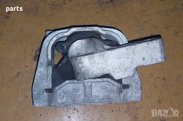 Тампон Двигател VW Голф 5 - Пасат 6 - Туаран - Джета 6
- Ауди A3 8P
- 1K0199262, снимка 3 - Части - 47684945