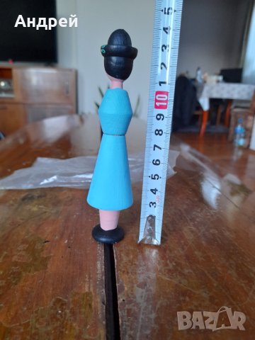 Стара фолклорна фигурка Бга Балкан с масло Българска роза, снимка 4 - Колекции - 43674479