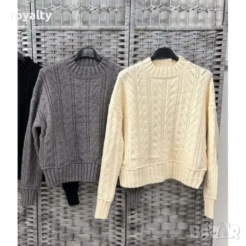 Свободен зимен пуловер с ефектна плетка 