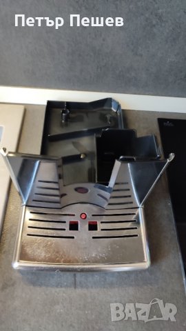 Saeco Incanto продава се само на части ,  контейнер за отпадно кафе за вода HD8911 Саеко Инканто, снимка 3 - Кафемашини - 37431279