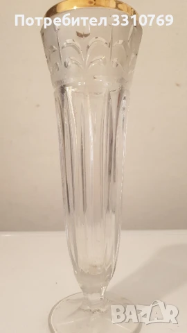 Красива кристална ваза Бохемия с позлатен обков., снимка 1