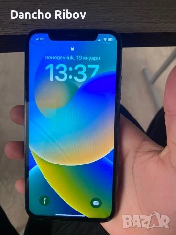 Продава се iPhone X 64gb 100 battery health 