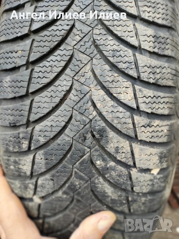 Продавам зимни гуми за джип 225 70 16 четири броя 