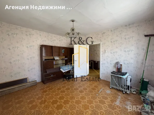 Двуетажна тухлена на гредоред къща в кв " Житница " , снимка 4 - Къщи - 50344366