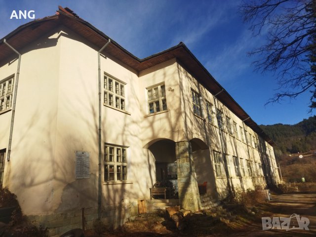 Продава Сграда с УПИ 5030 кв.м. в близост до к.к.Пампорово, снимка 10 - Хотели - 43981513