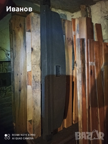 Щора за багажник за голф4 комби