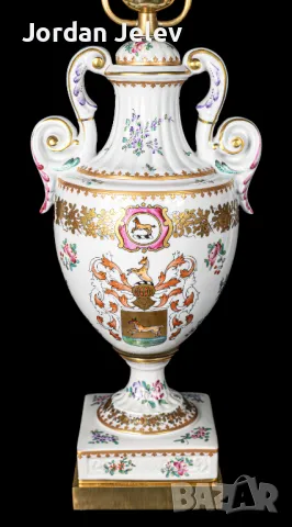 Порцеланова лампа от Porcelaine de Paris., снимка 2 - Настолни лампи - 50295538