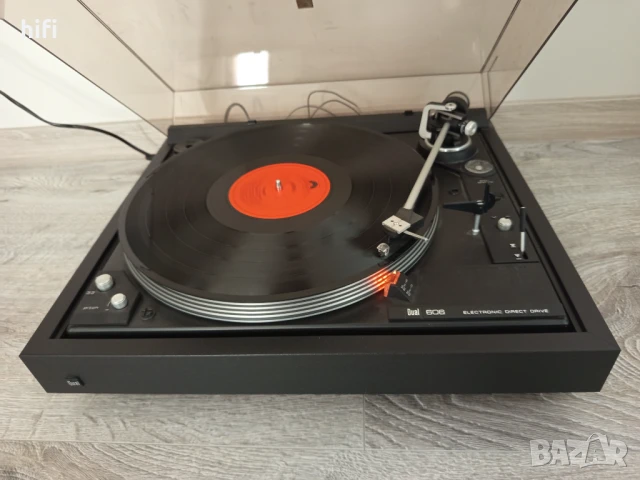 Качествен грамофон Dual CS 606, снимка 1