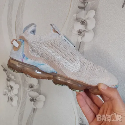 оригинални маратонки NIKE AIR VAPORMAX 2020 FLYKNIT  номер 42 ,5 , снимка 8 - Маратонки - 47233486