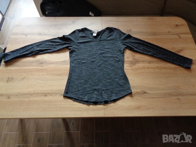 Дамска блуза H&M, снимка 1 - Блузи с дълъг ръкав и пуловери - 43069352