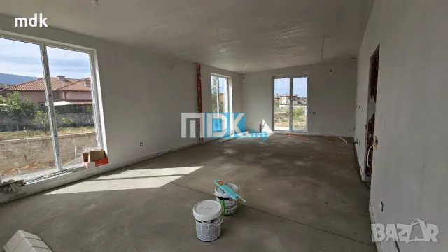 Нова къща с 4 спални и двор 500 кв.м. - банково финансиране, снимка 6 - Къщи - 49465244