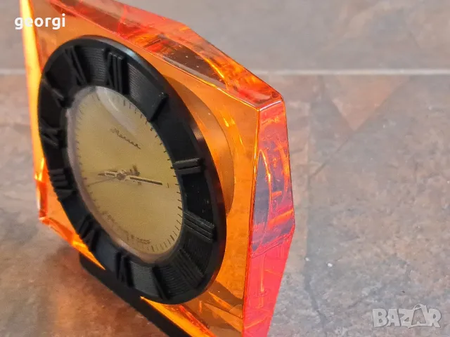 съветски механичен часовник Молния , снимка 3 - Антикварни и старинни предмети - 50090352