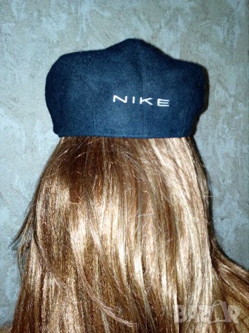 Nike -S-Оригинален зимен черен каскет 80% вълна, снимка 2 - Шапки - 34676536
