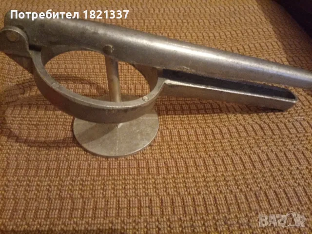Кухненска преса, ръчна, от социализма , снимка 4 - Аксесоари за кухня - 47744058