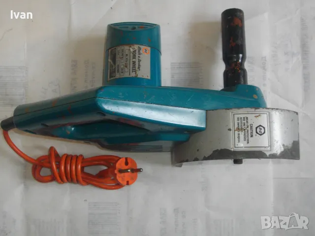 BLACK DECKER Made in CANADA 600W 3,0A ЗАЧИСТВАЩА РЕЖЕЩА ЕЛ. МАШИНА ШЛАЙФ БЛЕК ДЕКЕР ОРИГИНАЛНА, снимка 6 - Други инструменти - 48268691
