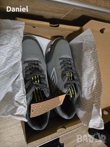 Маратонки бутонки