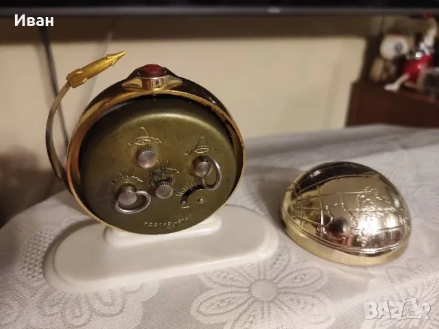Будилници Слава Глобус с ракета и Москва ключ, снимка 3 - Колекции - 48035550