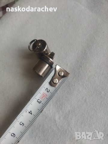 Колекционерска мини запалка за ключодържател , снимка 9 - Колекции - 44048133