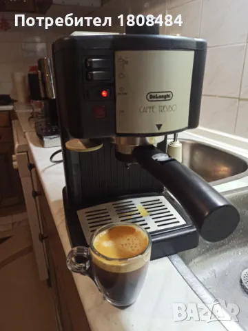 Кафемашина Делонги Тревизо с ръкохватка с крема диск, работи отлично и прави хубаво кафе с каймак , снимка 3 - Кафемашини - 48491264
