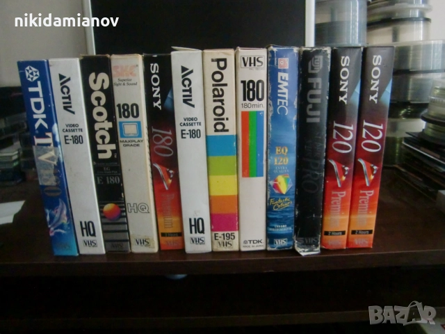 Продавам VHS видеокасети с филми за възрастни