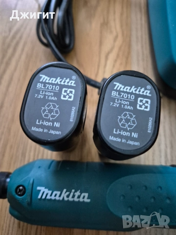Сгъваем винтоверт Makita TD020D като нов, снимка 2 - Винтоверти - 53208470