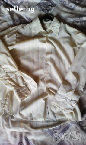 Бяла риза с вертикални цветни ивици размер М, дълги ръкави, снимка 1 - Ризи - 26483325