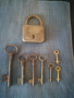 Стари ключове от врати и порти, снимка 1 - Антикварни и старинни предмети - 44577840