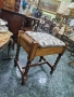 Прекрасна антикварна английска дървена табуретка стол за пиано , снимка 5