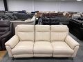 Светло кремав кожен диван тройка с ел. релакс механизъм "Lucca", снимка 1 - Дивани и мека мебел - 40781516
