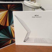 Apple iPad Pro 5th Gen 512GB, Wi-Fi, 12.9 in - Silver + Magic Keyboard, снимка 1 - Таблети - 43887054