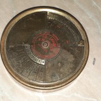 Стар бронзов календар, снимка 6 - Антикварни и старинни предмети - 44034059