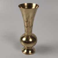Малка ваза месинг, снимка 3 - Антикварни и старинни предмети - 43885307