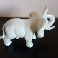 Порцеланова фигура на слон , снимка 2 - Колекции - 43886677
