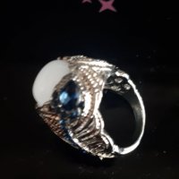 Дамски пръстен със сребърно покритие S925 - млечно бял камък и сини кристали, снимка 7 - Пръстени - 27525342