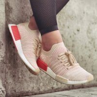 Дамски маратонки Adidas NMD R1 - 38 2/3, снимка 1 - Маратонки - 40391238