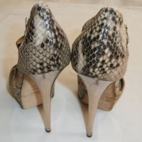 JIMMY CHOO питон 36,5 оригинални, снимка 6 - Дамски елегантни обувки - 39408741