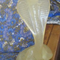 Фосфоресцираща и променяща цвета си змия - кобра фигура пластика статуетка, снимка 3 - Статуетки - 33517776