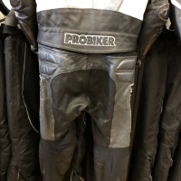 Кожен мото екип PROBIKER PR-X 10, 54-L,2 части,гърбица,протектори, снимка 6 - Аксесоари и консумативи - 44866105