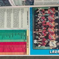 Продавам футболен справочник :le guide foot de premiere division du mirror football 1978-79  , снимка 3 - Други - 36793439